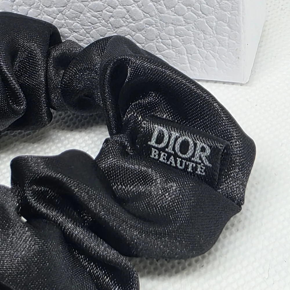 Dior Luxe Black Satin Hair Accessory - Picture 2 of 2